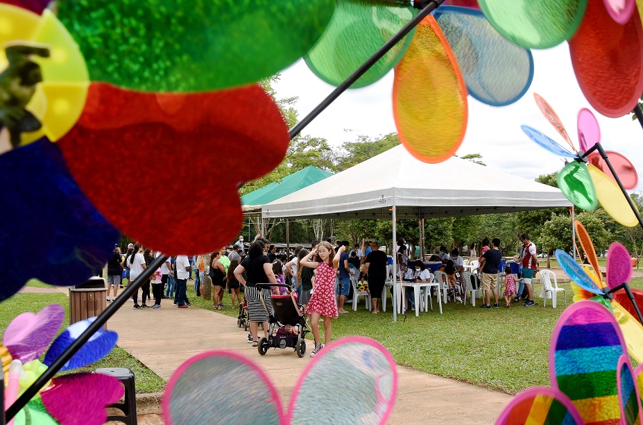 Capa da notícia: Feriado tem vacinação no Zoológico de Brasília