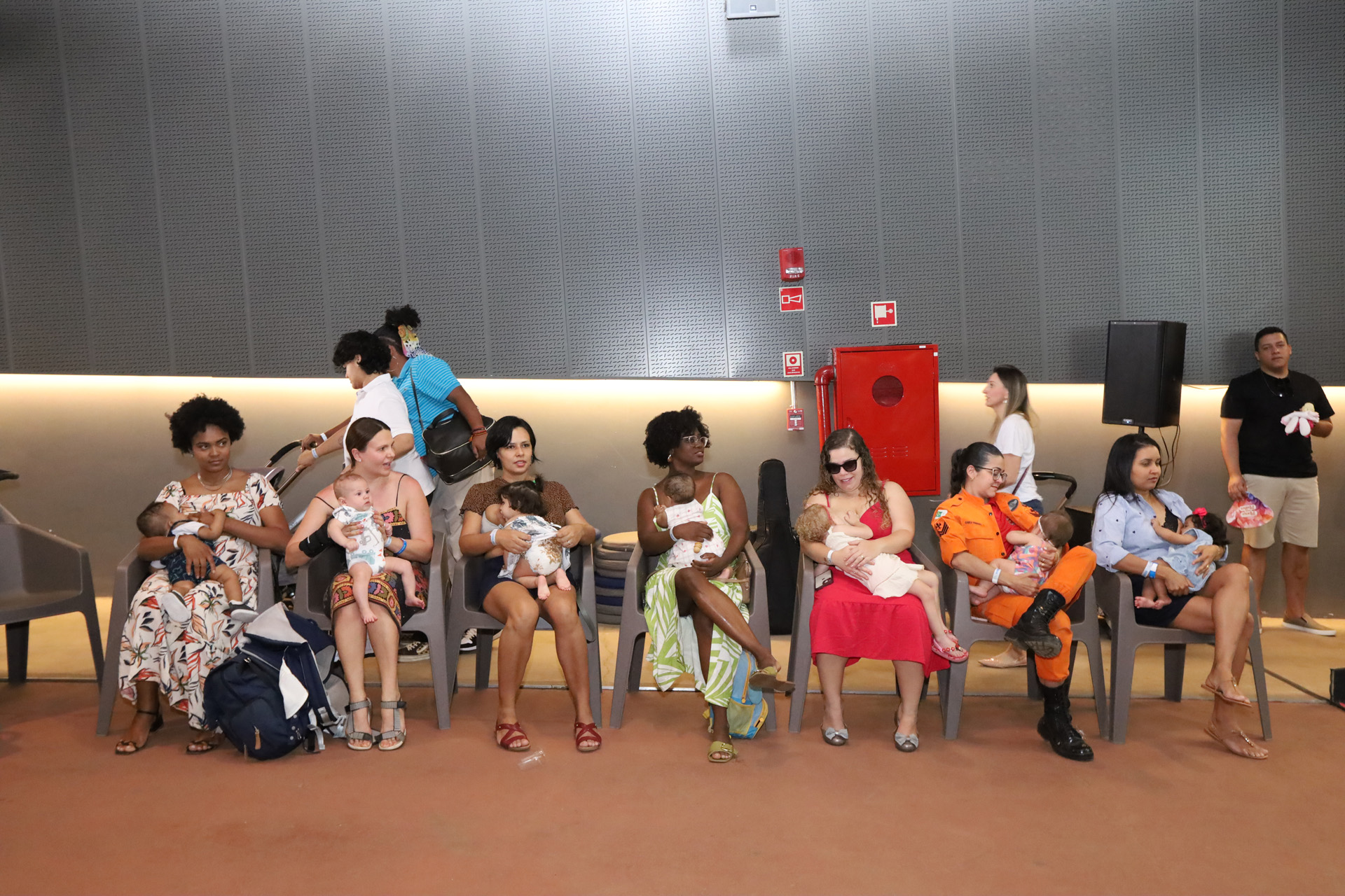 Capa da notícia: “Mamaço” encerra atividades da campanha Agosto Dourado