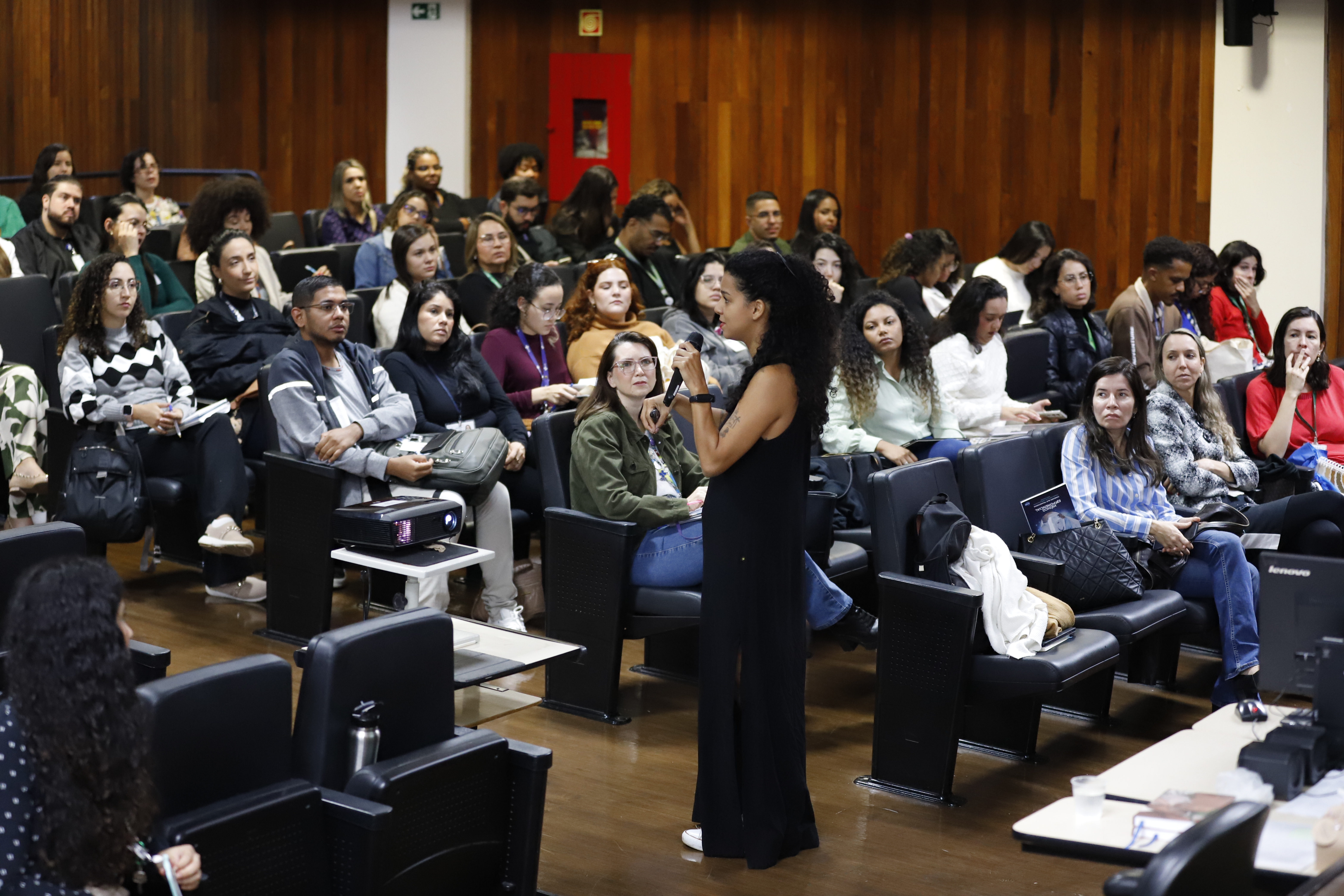 Capa da notícia: Hmib capacita profissionais para atendimento humanizado a vítimas de violência sexual