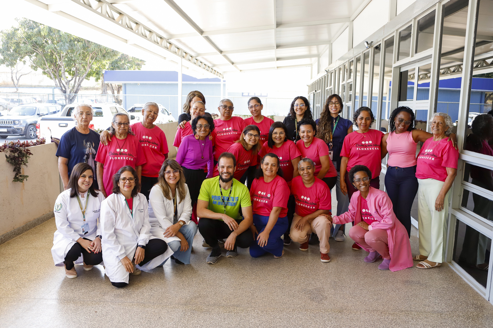 Capa da notícia: Grupo Florescer promove apoio emocional e acolhimento a pacientes do HRT
