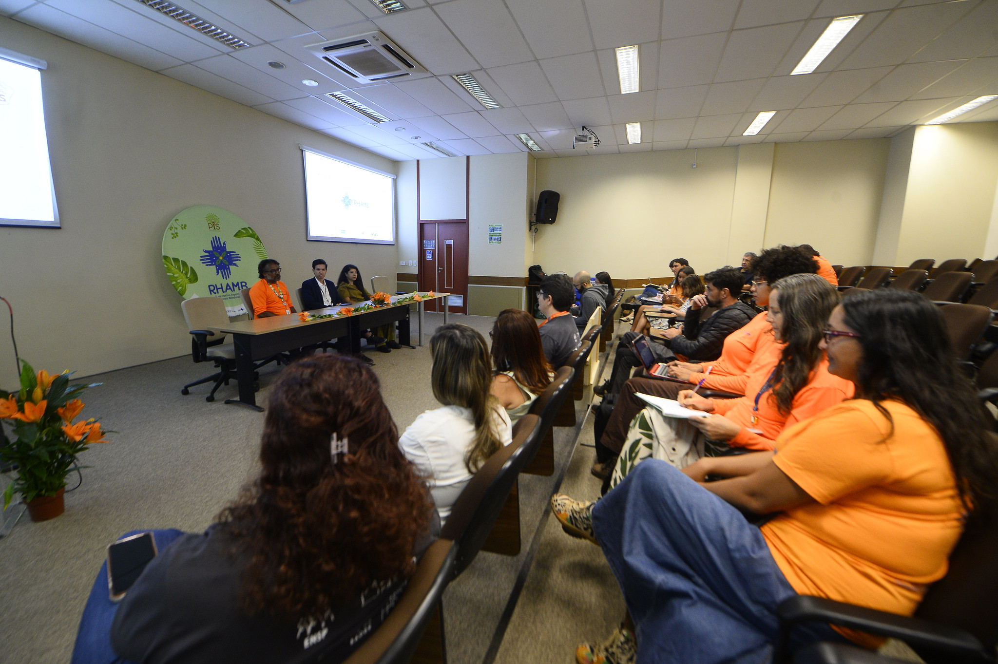 Capa da notícia: Saúde apresenta experiências exitosas e fortalece troca de conhecimento com outros estados