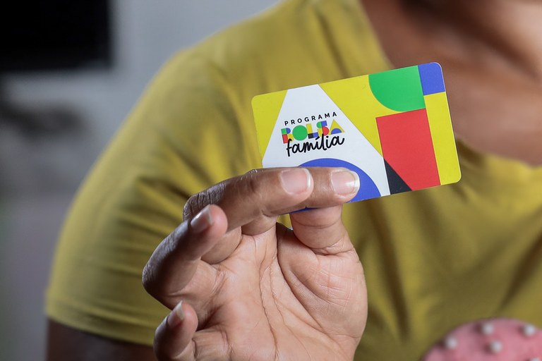 Capa da notícia: Prorrogado até 17 de janeiro prazo para acompanhamento em saúde do Bolsa Família