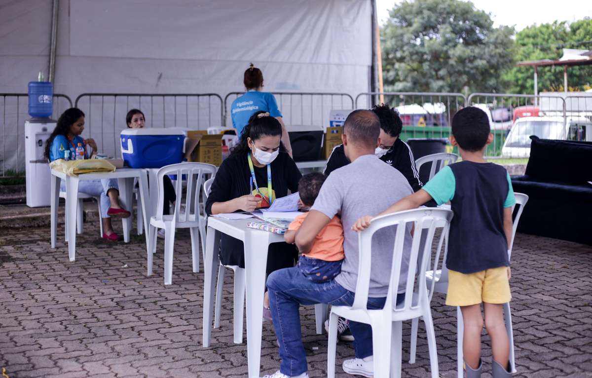 Vacina contra dengue disponível para crianças e adolescentes de 6 a 16 anos  - Secretaria de Saúde do Distrito Federal