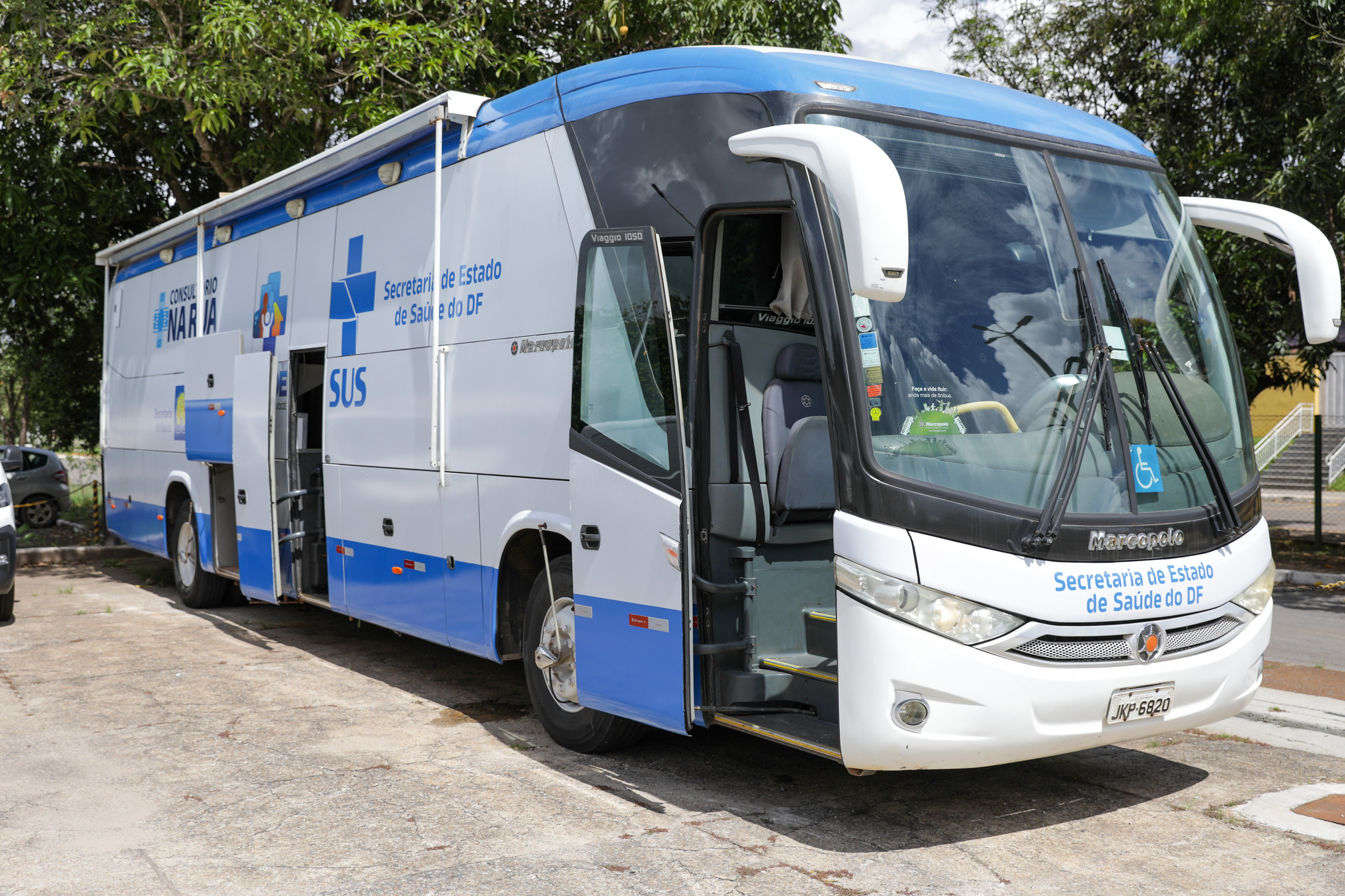 Capa da notícia: GDF investe R$ 28 milhões em renovação da frota e amplia capacidade logística da Secretaria de Saúde