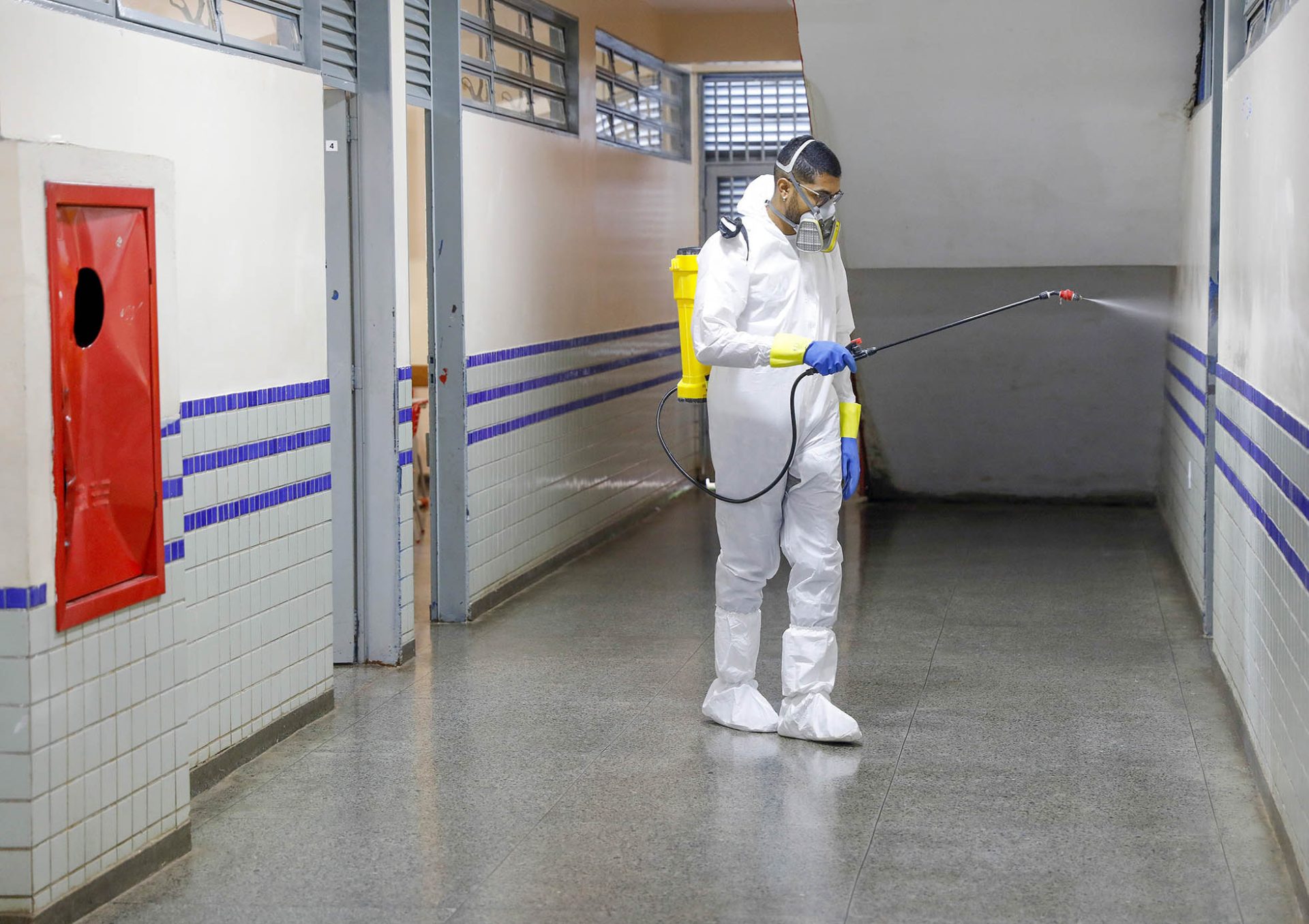 Capa da notícia: Combate à dengue: GDF reforça borrifação de inseticida em áreas de grande circulação