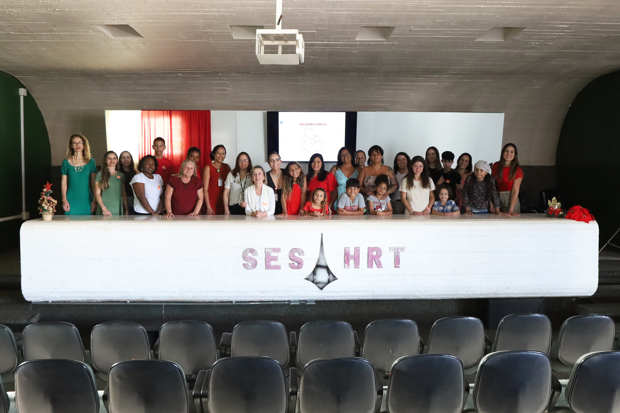 Capa da notícia: Terapia comunitária para mães atípicas completa nove meses de atividade