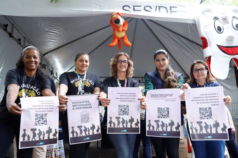 Capa da notícia: Secretaria de Saúde lança Guia de Acolhimento aos Migrantes, Refugiados e Apátridas