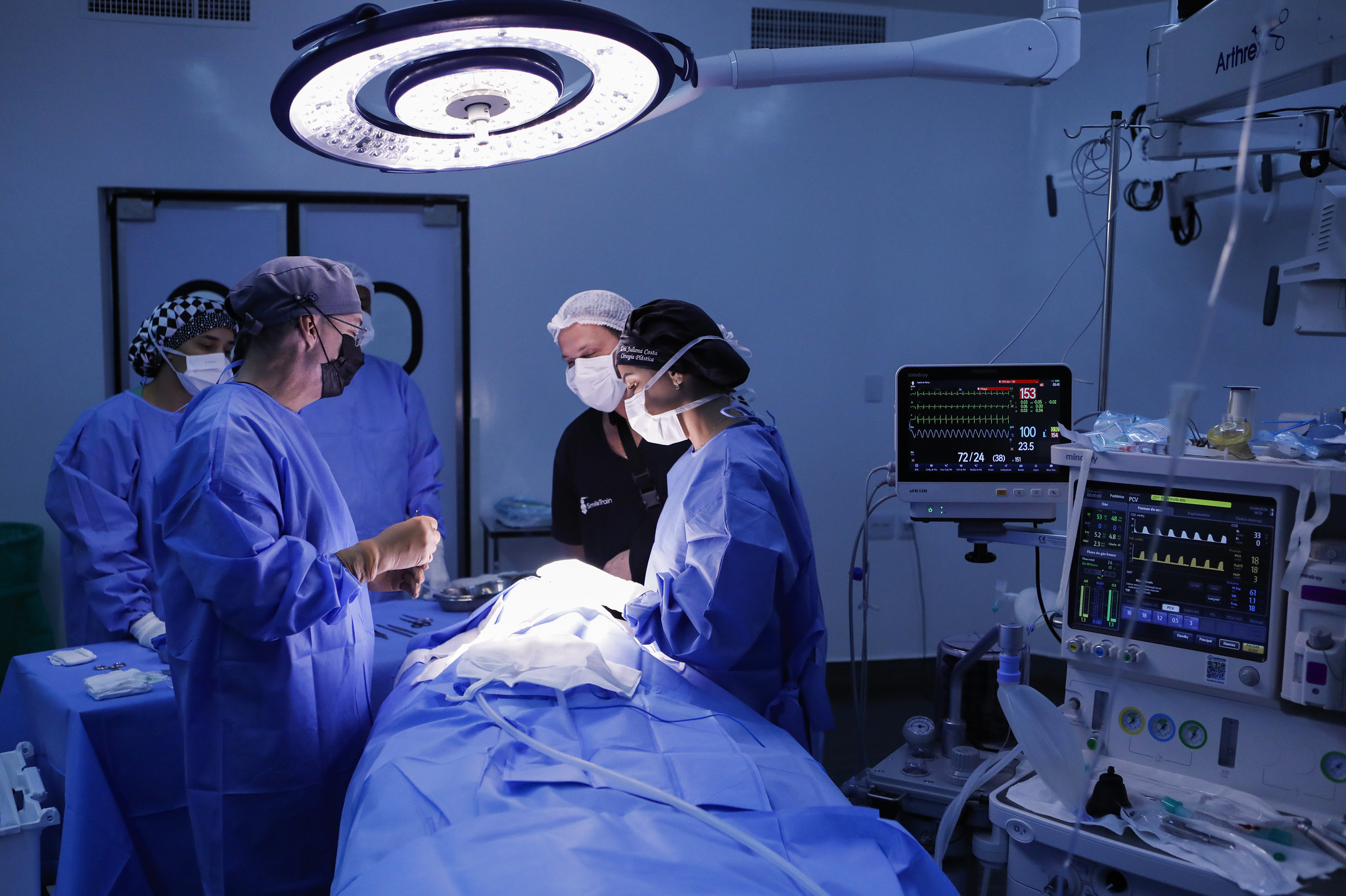 Capa da notícia: Transplantes no DF: a cirurgia que devolve o futuro aos pacientes