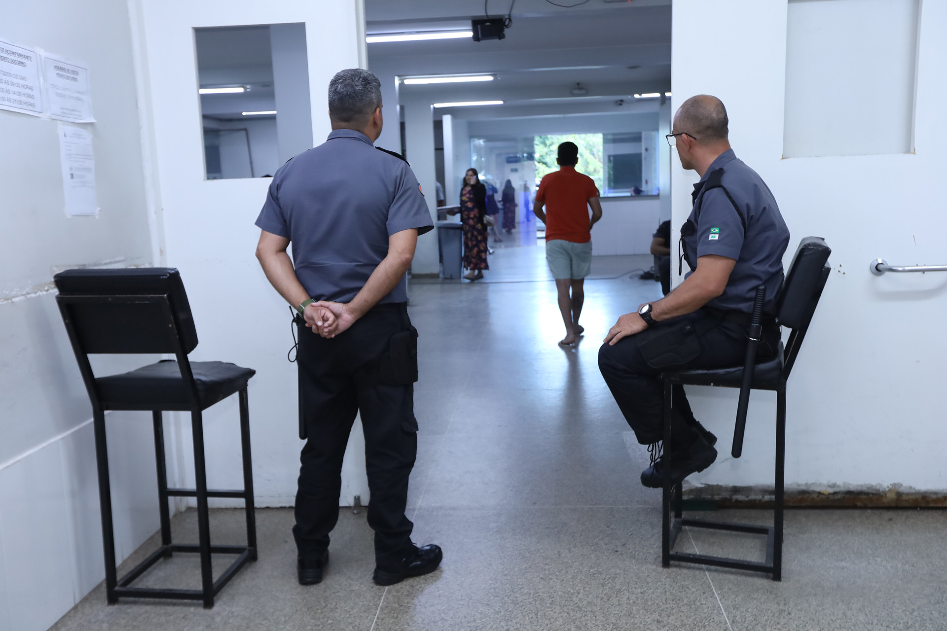 Capa da notícia: Secretaria estuda plano de segurança nas unidades de saúde