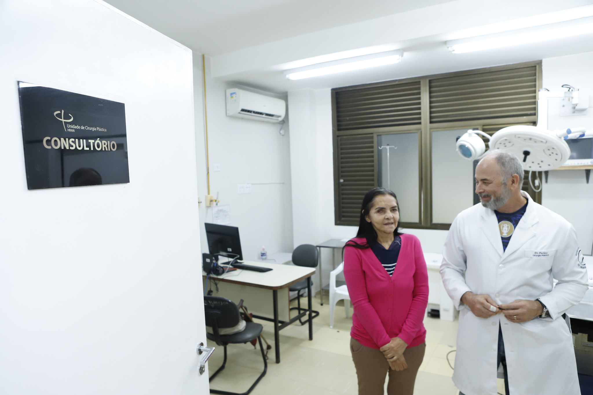 Capa da notícia: Serviço de cirurgia plástica do Hran transforma vidas e soma quase mil atendimentos mensais