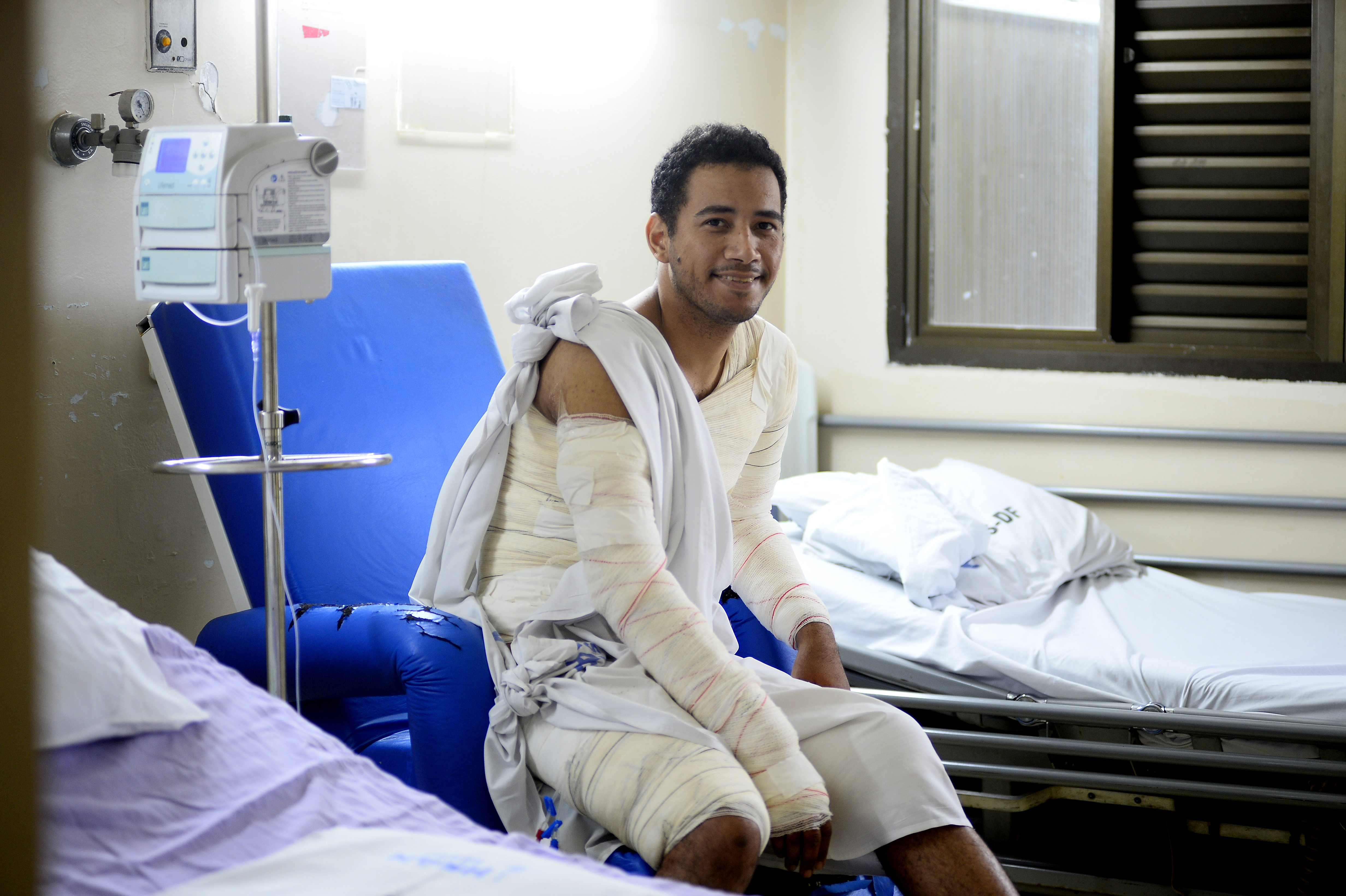 Capa da notícia: Referência em atendimento de queimados, Hran atende pacientes vítimas de raio