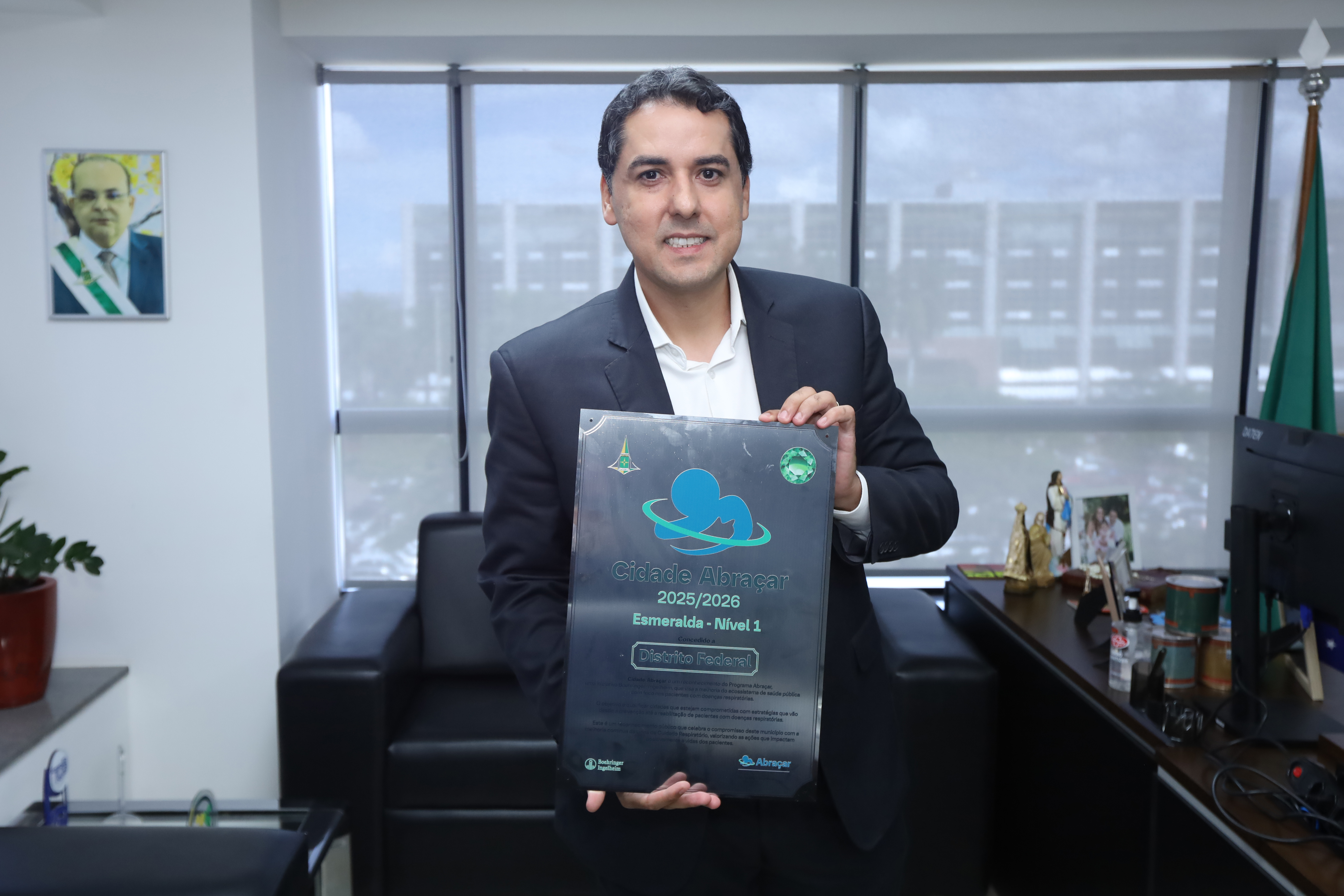 Capa da notícia: Certificação reconhece avanços do DF que reduziram filas e fortaleceram o cuidado respiratório no SUS