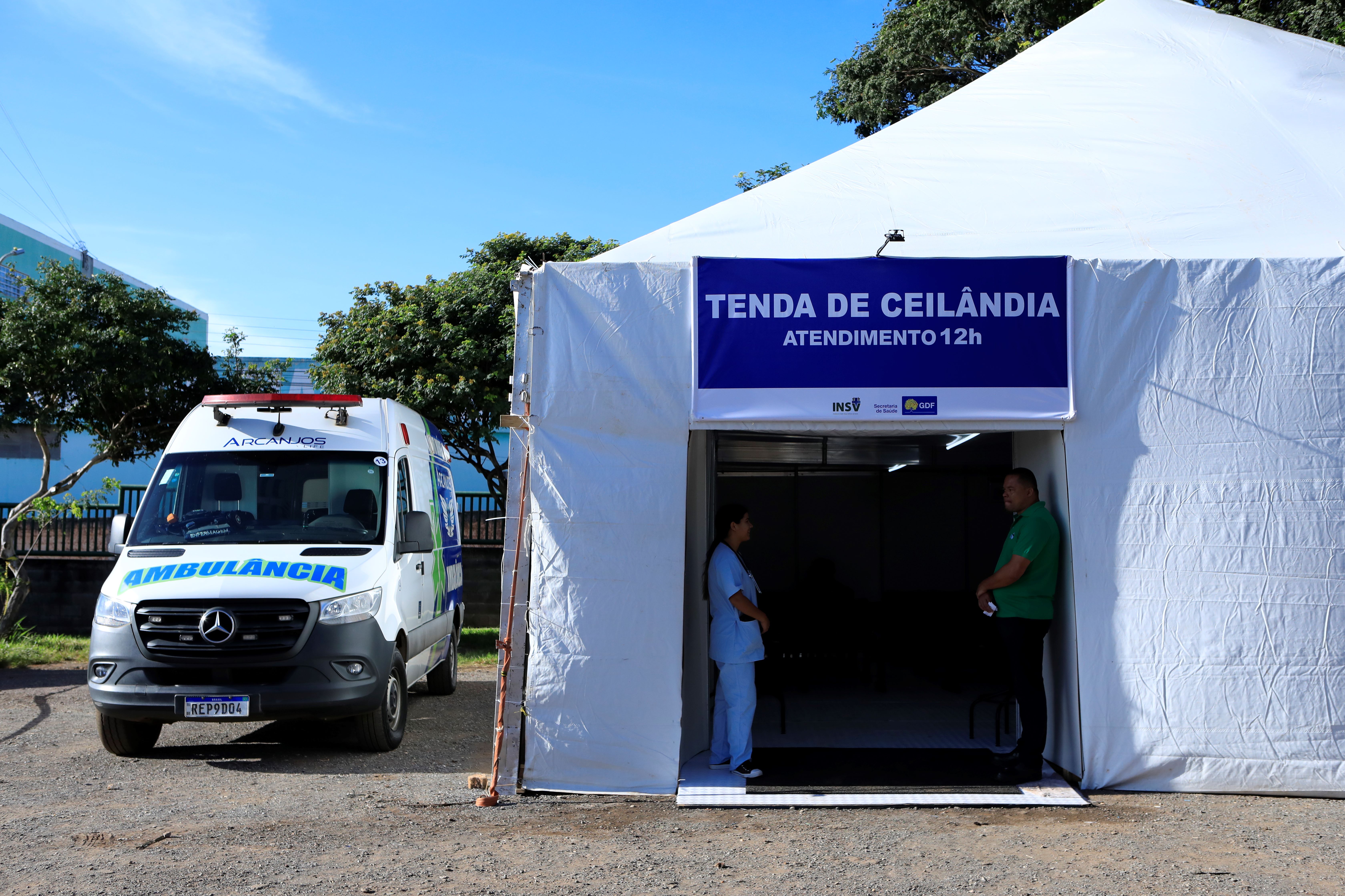 Capa da notícia: Ceilândia recebe nova tenda para acolhimento de pacientes com dengue