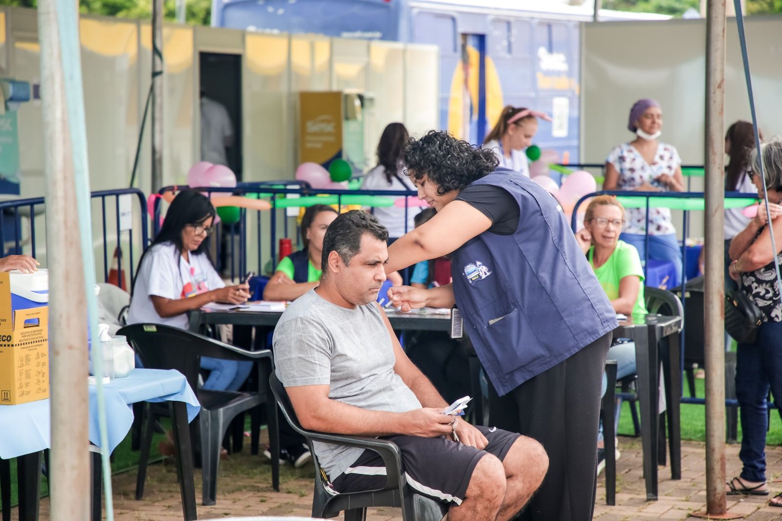 Capa da notícia: Vacinação em feiras ganha destaque no fim de semana