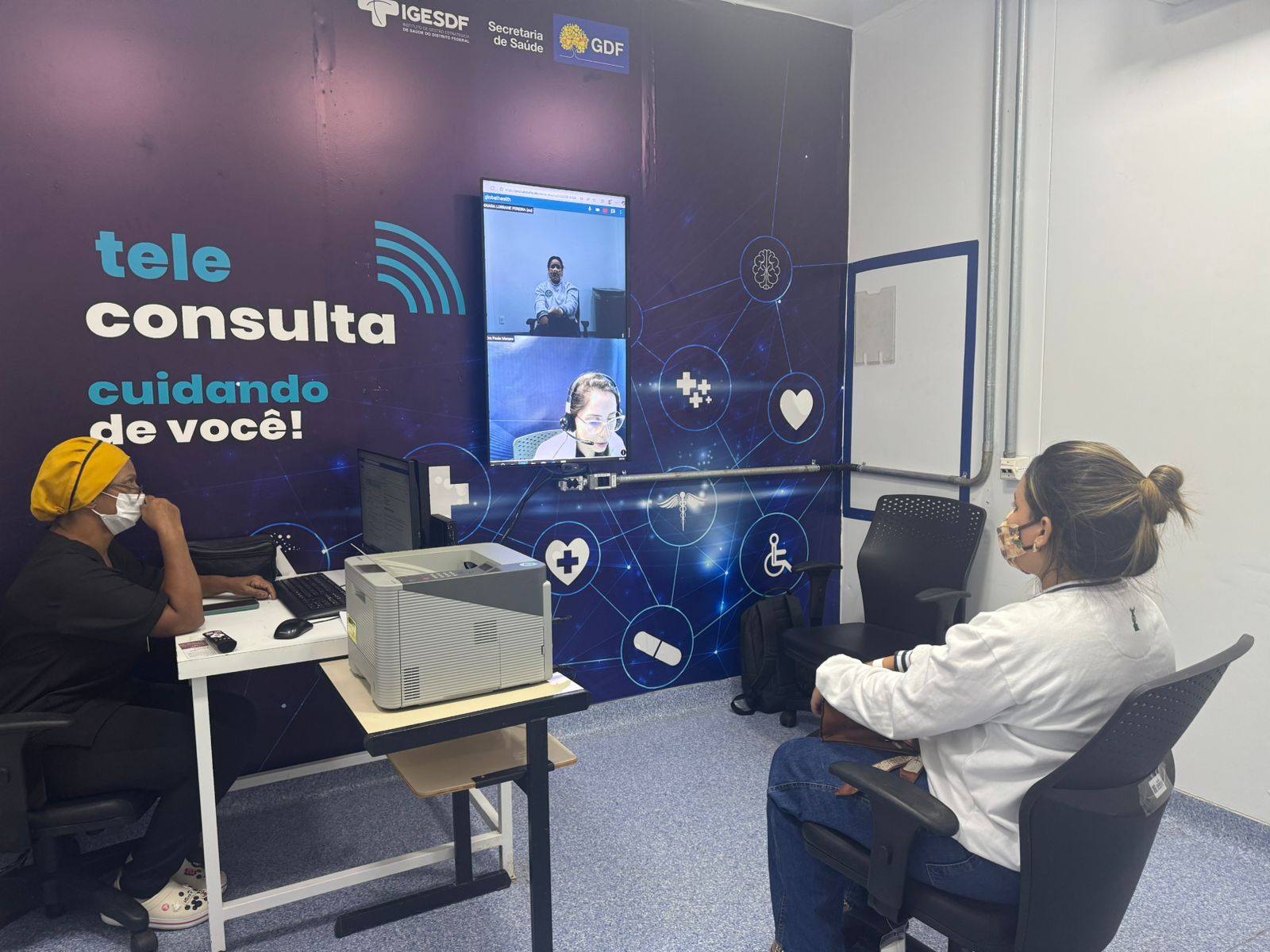 Capa da notícia: Presentes em cinco UPAs, teleconsultas ampliam acesso e agilizam atendimento a pacientes