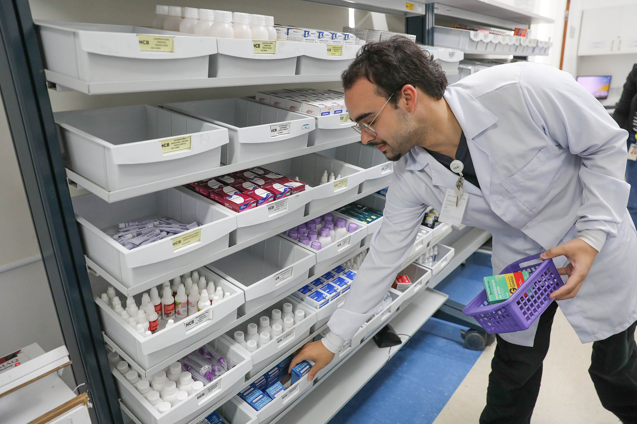 Capa da notícia: Com um ano de oferta no SUS, medicamento Trikafta revoluciona tratamento da fibrose cística