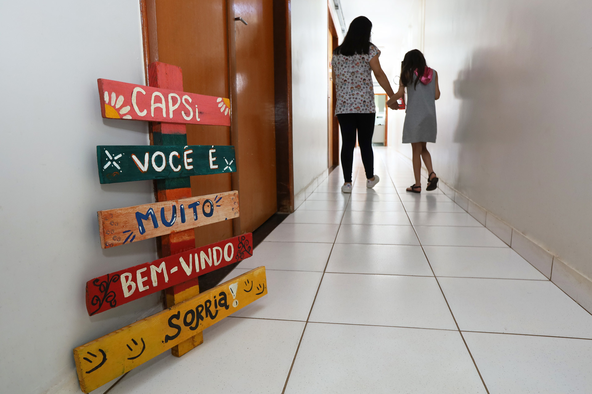 Capa da notícia: Dia mundial de conscientização sobre o autismo destaca rede de atendimento