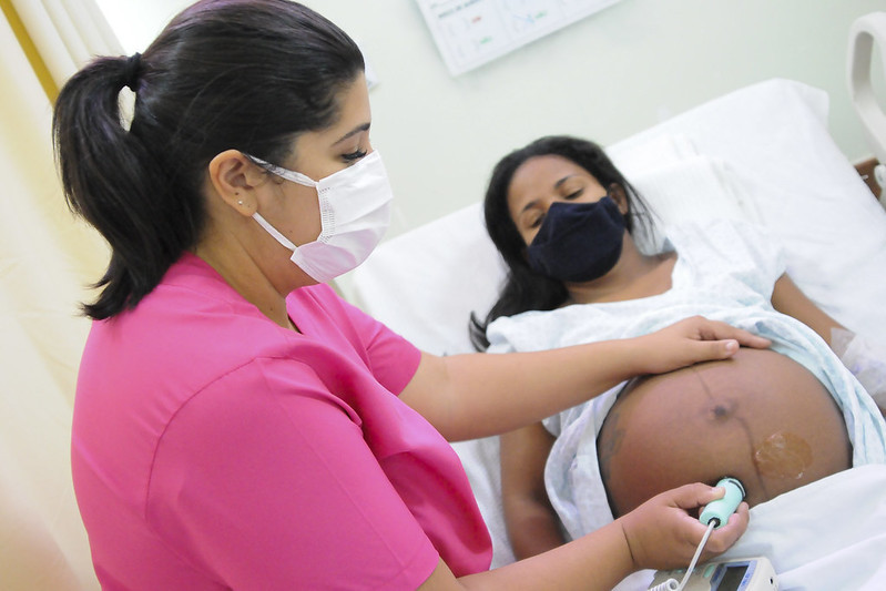 Capa da notícia: DF aplica mais de 590 mil doses contra gripe, mas índice é baixo entre grávidas