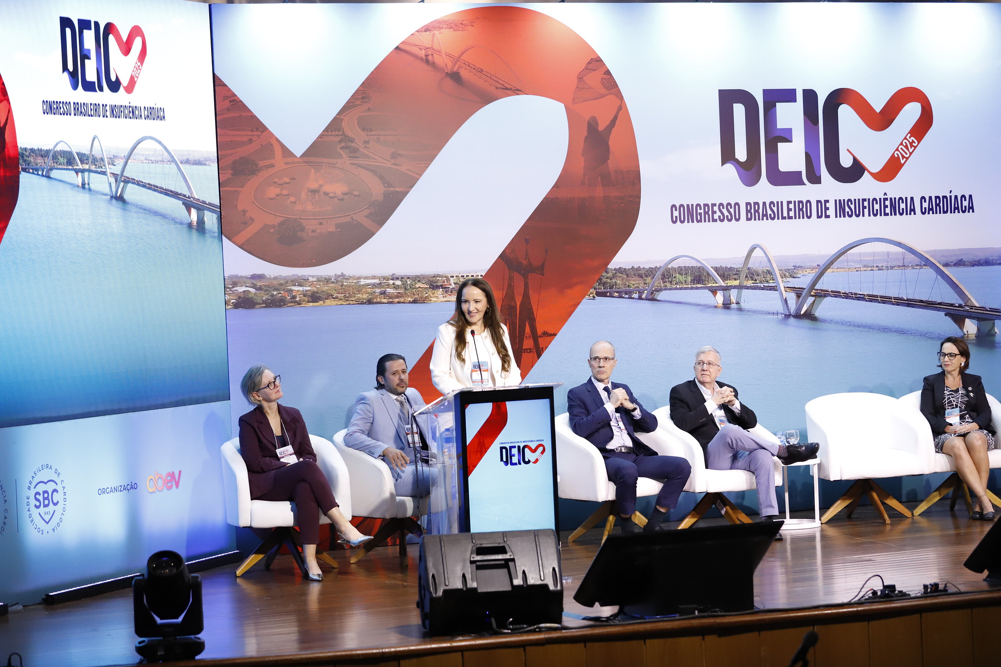 Capa da notícia: SES-DF participa do Congresso Brasileiro de Insuficiência Cardíaca