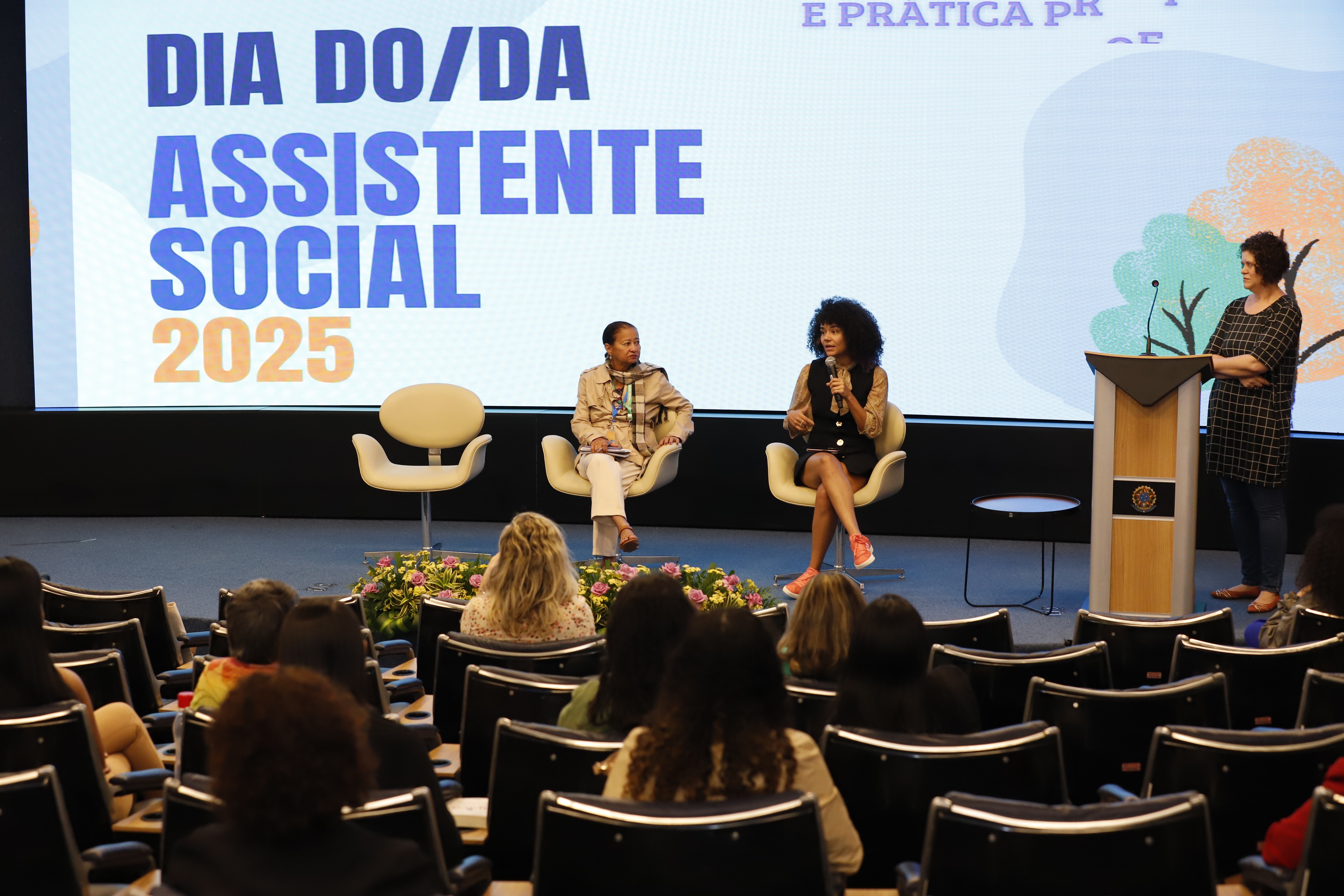 Capa da notícia: Evento celebra dia do assistente social com foco em justiça ambiental