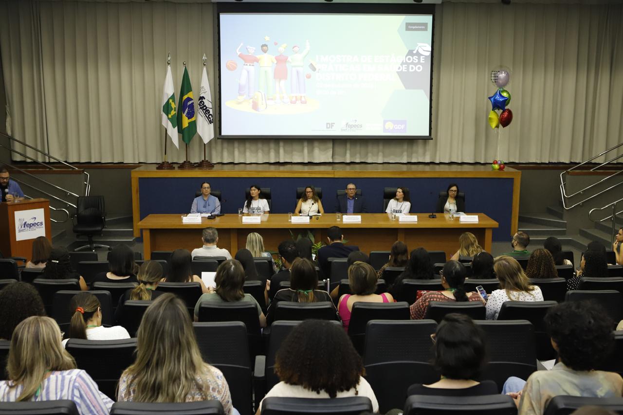 Capa da notícia: II Mostra de Estágios em Saúde do DF destaca inovações no SUS e abre inscrições para trabalhos