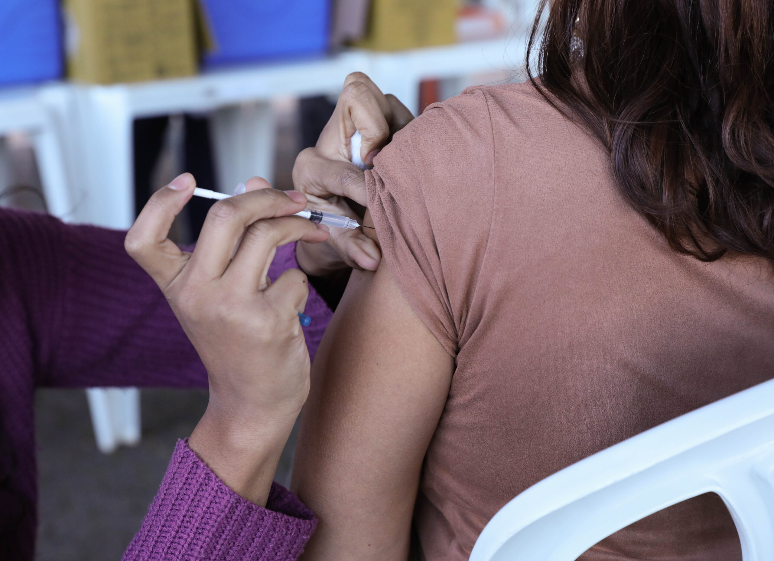 Capa da notícia: Mobilização no Buriti aplica 640 doses de vacina contra covid e influenza