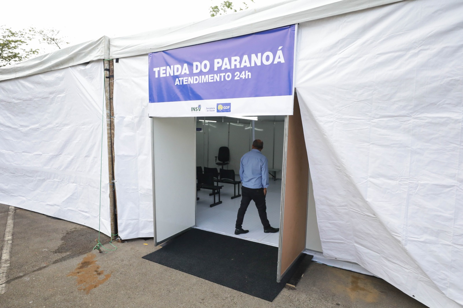 Capa da notícia: Novas tendas de acolhimento da dengue ultrapassam 2,1 mil atendimentos