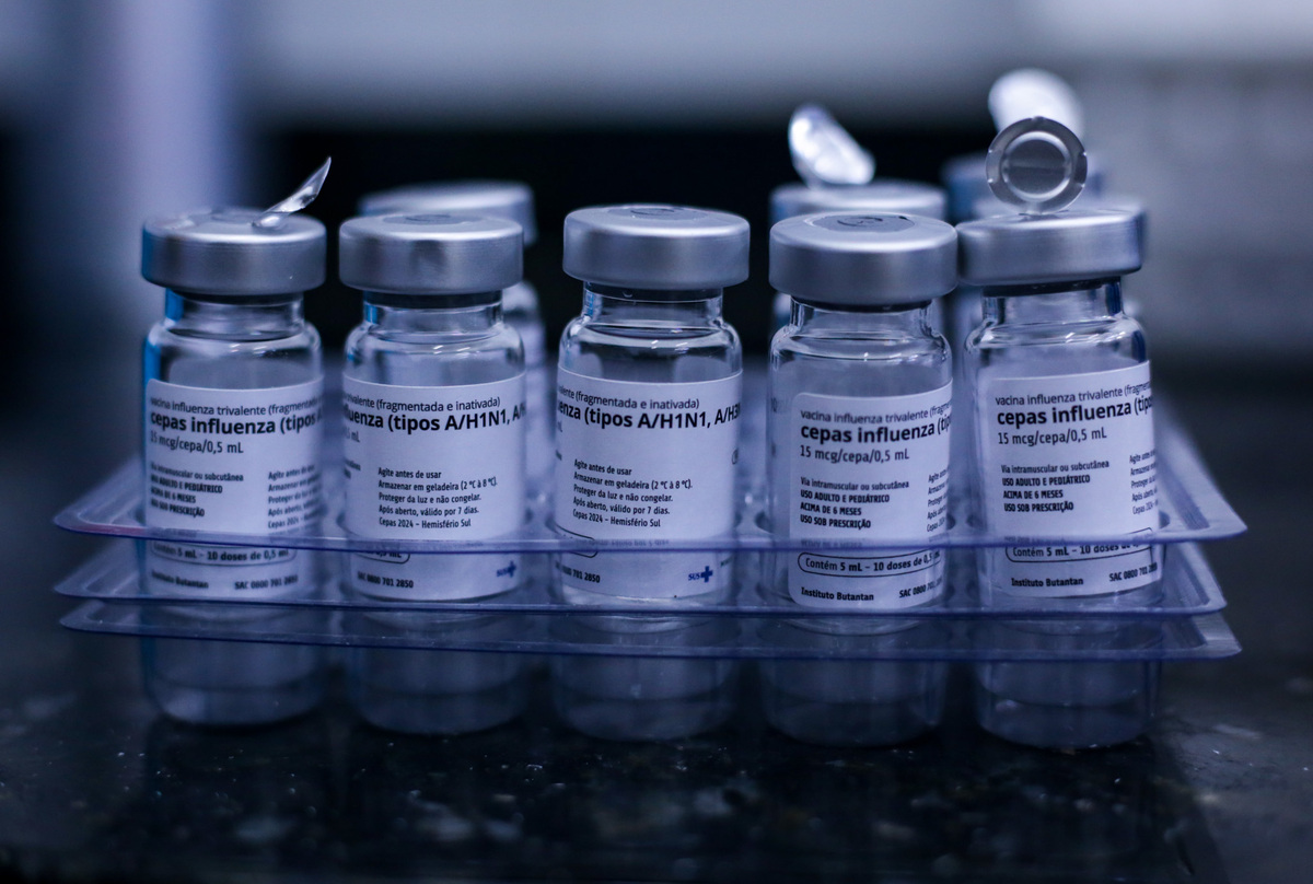 Capa da notícia: Influenza: 193 mil pessoas foram vacinadas desde início da campanha