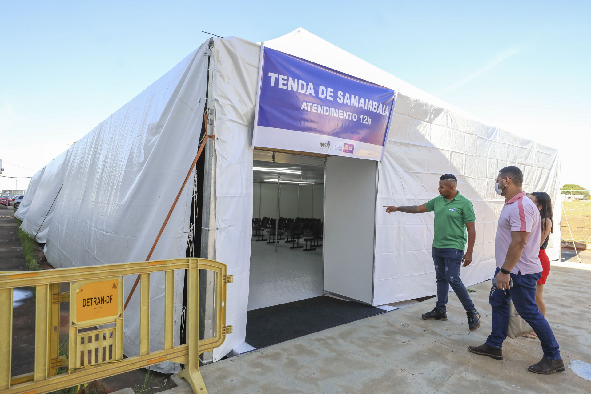 Capa da notícia: GDF inaugura tenda de acolhimento a pacientes com dengue em Samambaia