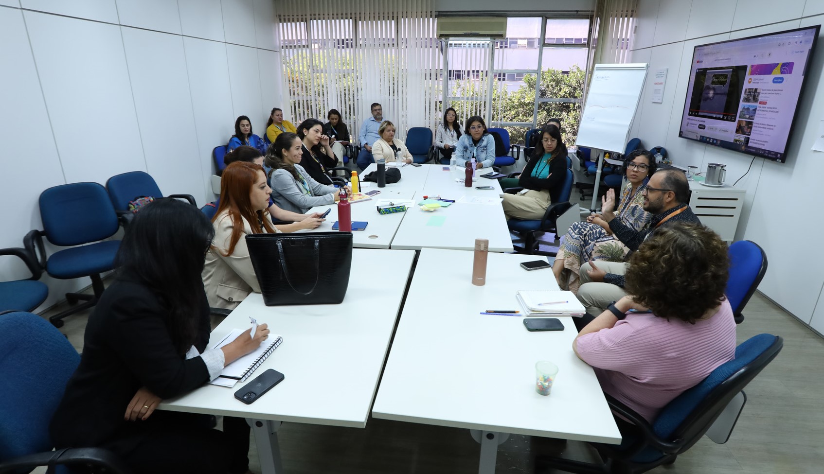 Capa da notícia: Equipes de saúde iniciam trilhas educativas voltadas à qualificação de mais de 30 mil servidores