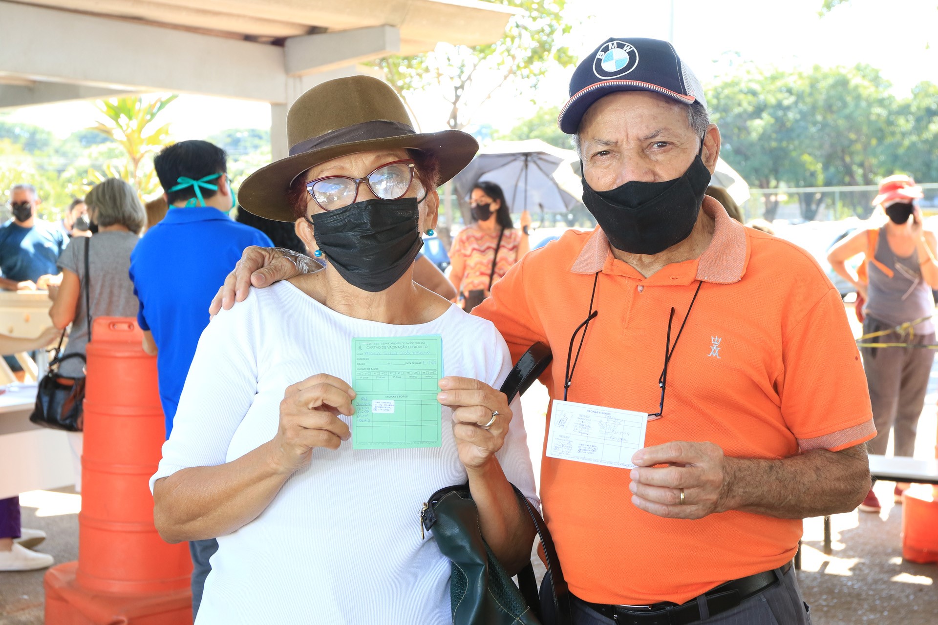 Nova vacina contra a covid-19 começa a ser aplicada nesta quarta (15) - Secretaria de Saúde do Distrito Federal