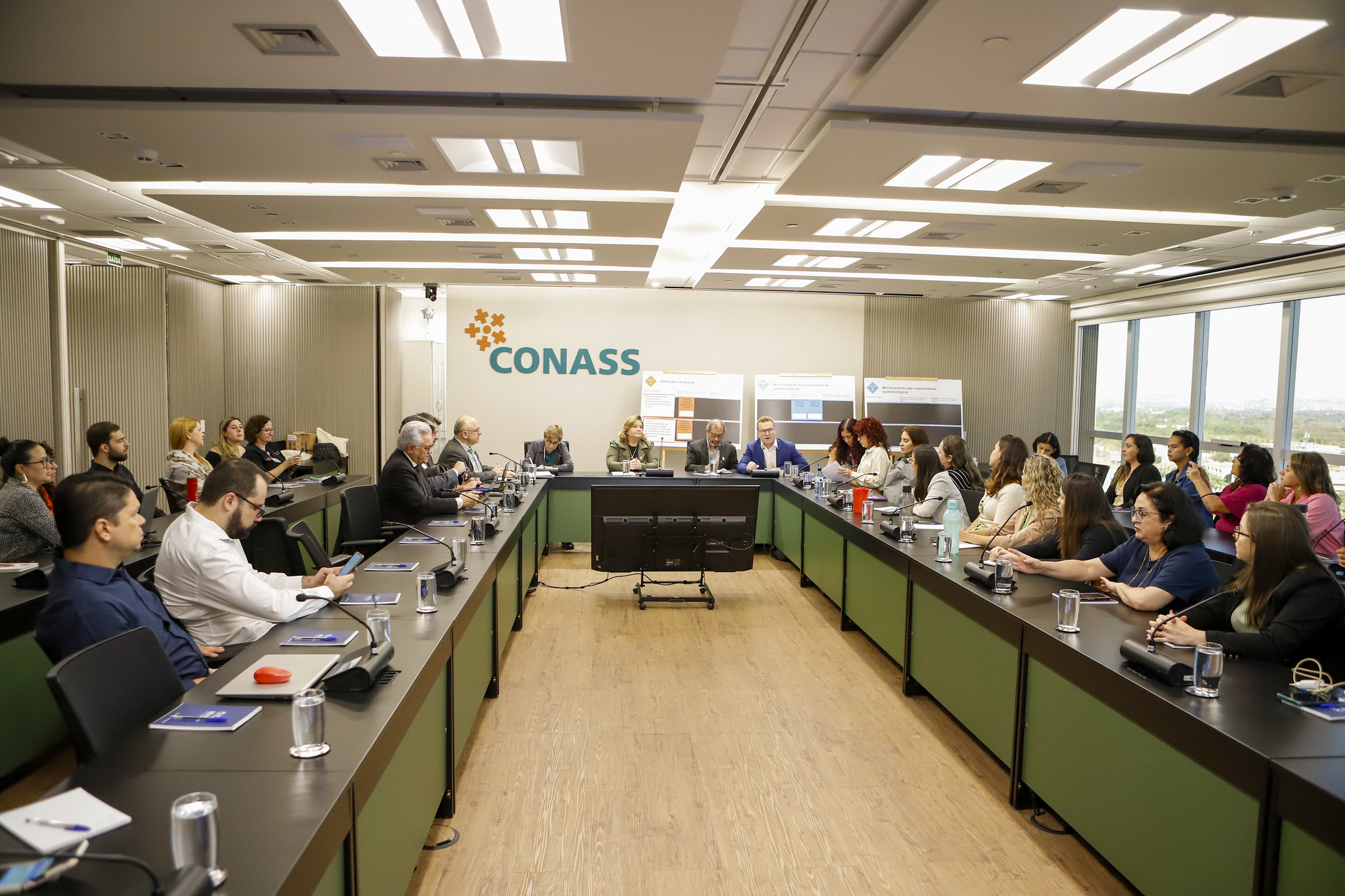 Capa da notícia: Mosaic: SES-DF fortalece medidas de enfrentamento às doenças respiratórias