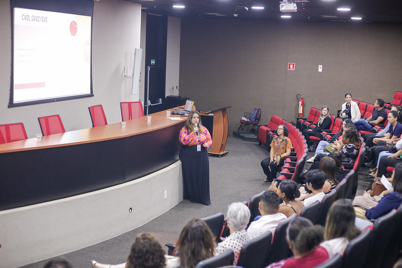 Capa da notícia: Secretaria de Saúde promove homenagem no Dia do Voluntário