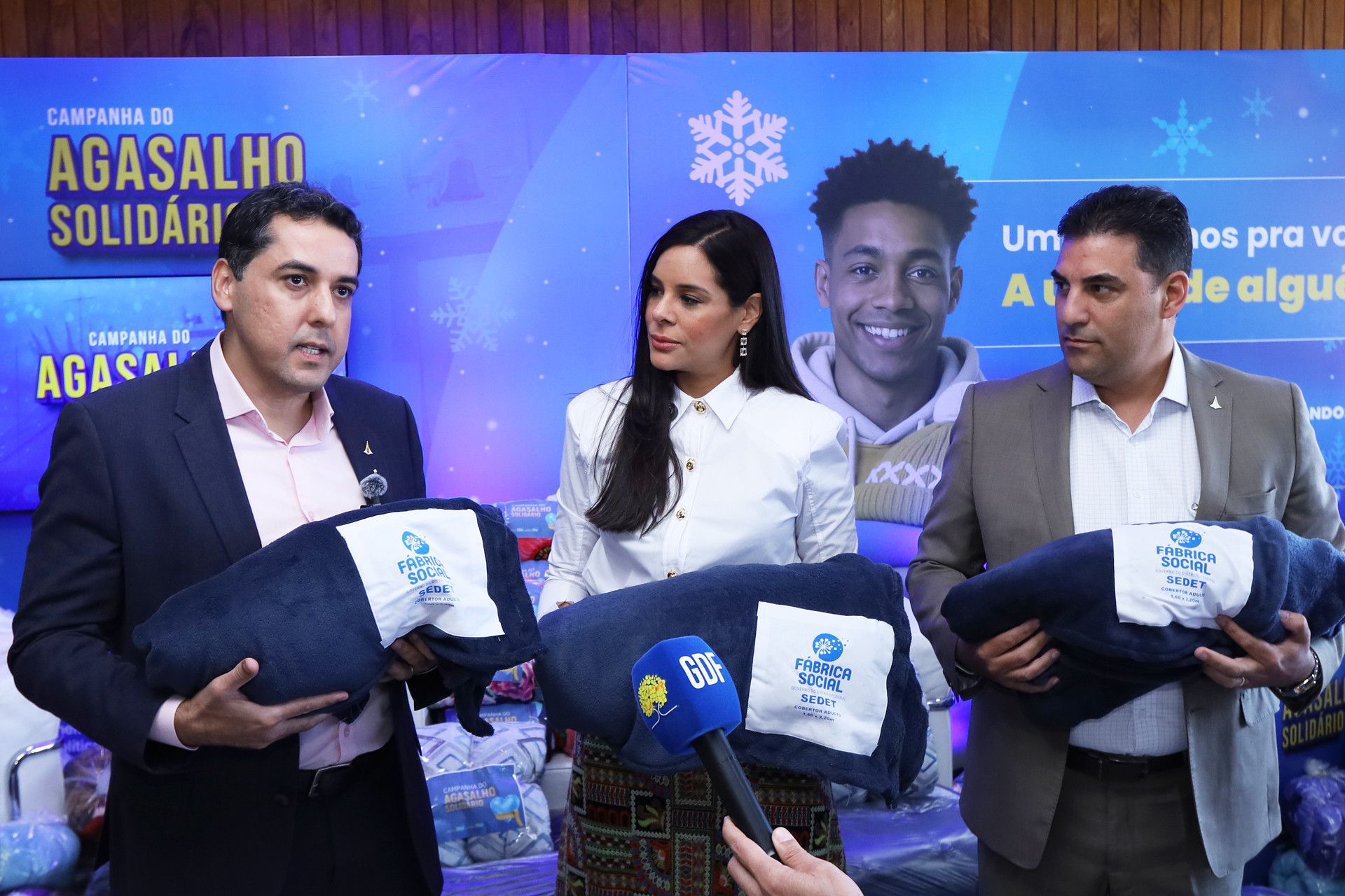 Capa da notícia: Secretarias se mobilizam para doações em último dia da Campanha do Agasalho Solidário 2025